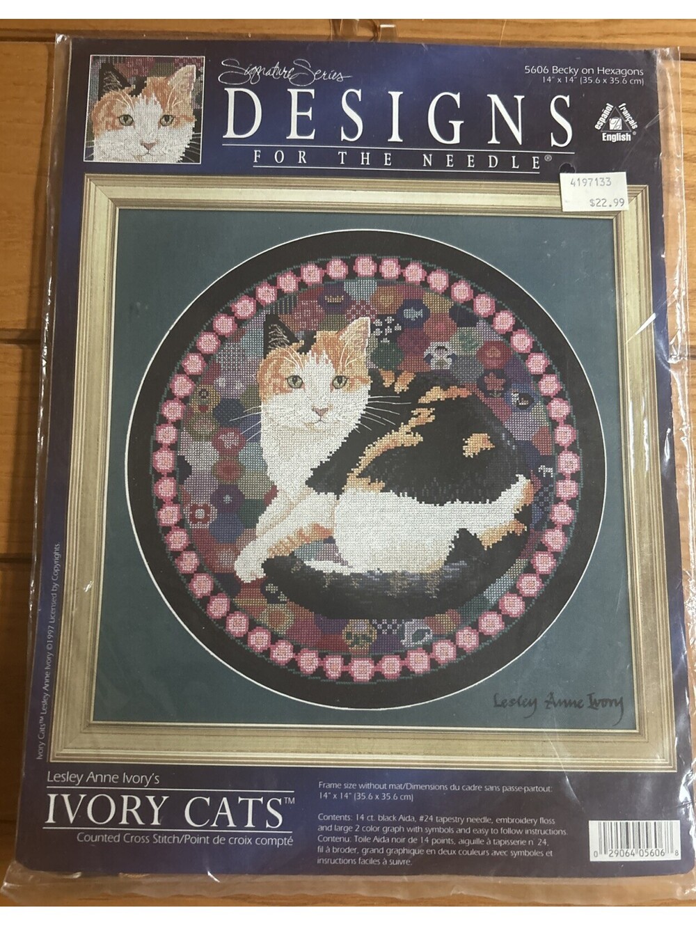 Lesley Anne Ivory's Ivory Cats Counted Cross Stitch Kit Becky on Hexagons (5606)